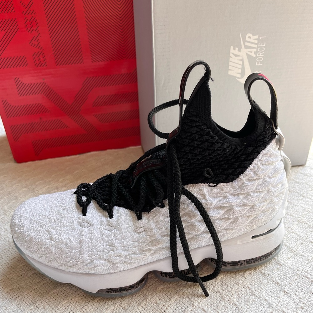 Nike LeBron 15 Graffiti: size women’s 7 or kids 5y basketball shoes